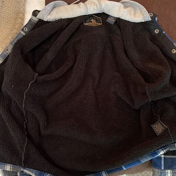 Freedom Foundry flannel snap up hoodie.  Size Medium (10-12).  Warm Fuzzy lining - Picture 4 of 6